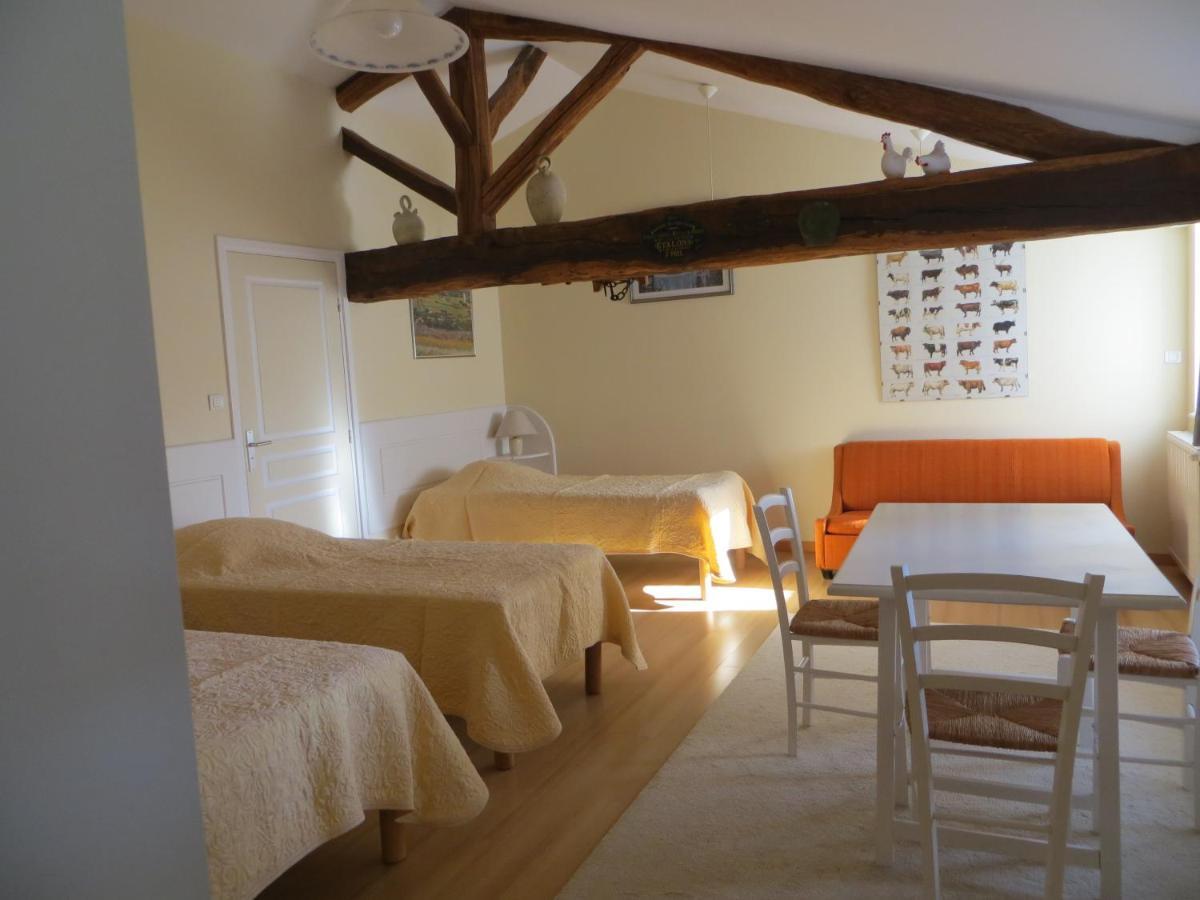 La Vache Sur Le Toit Bed and Breakfast Montagny  Buitenkant foto